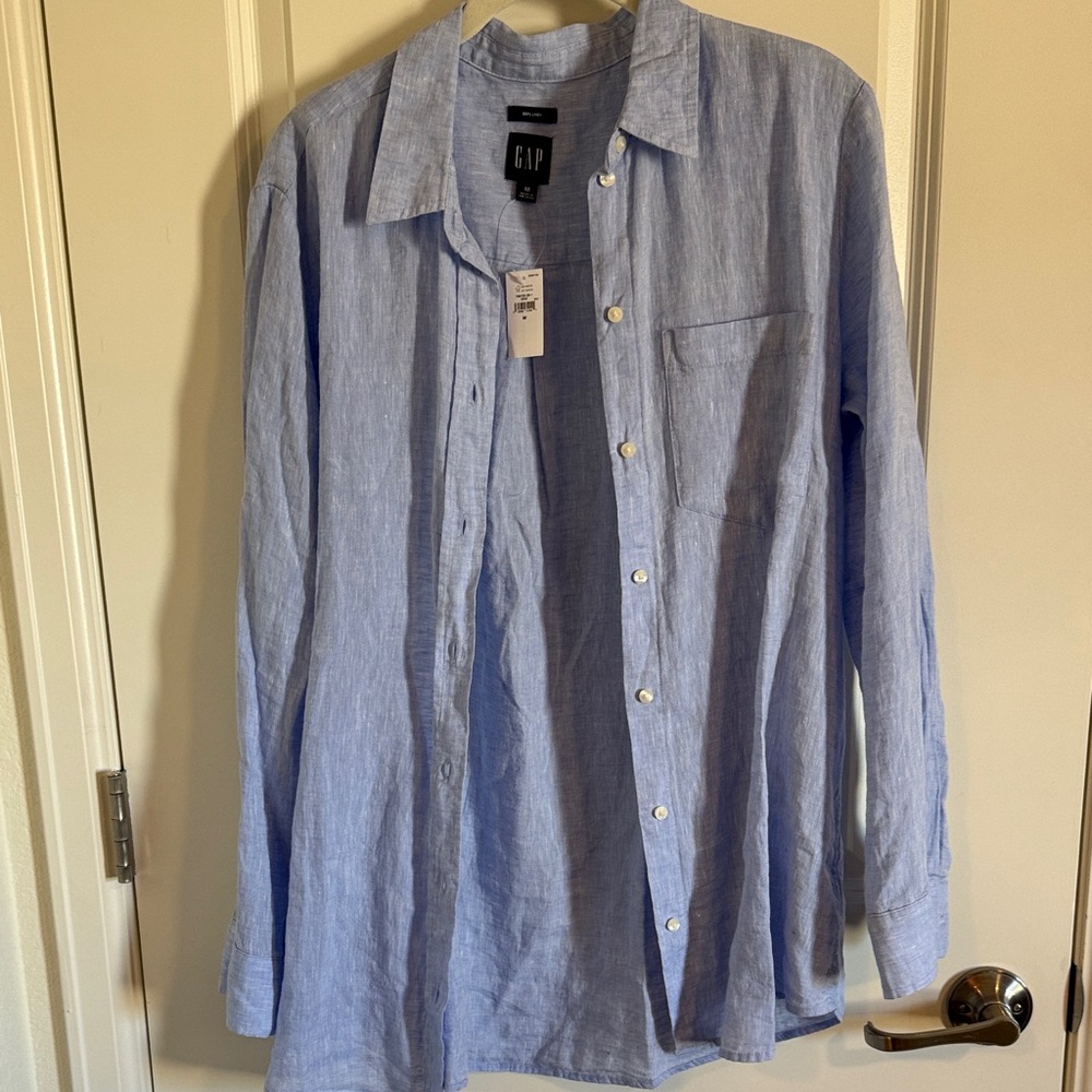NWT 100% linen GAP Blue Boyfriend Button Down Shirt
